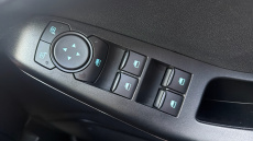 Ford Fiesta 1.0 EcoBoost Hybrid mHEV 155 ST-Line Vignale 5dr Petrol Hatchback